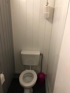 WC400_Sitzen